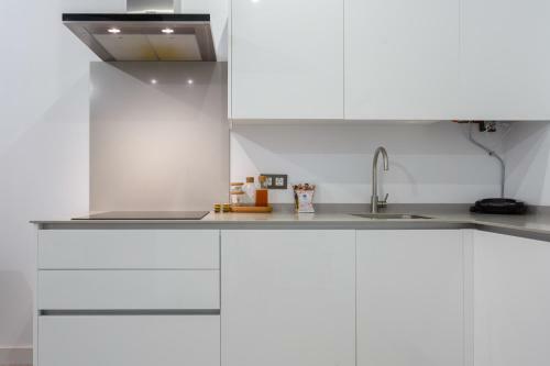 Cruise Adapted Apartment By Cadiz4rentals