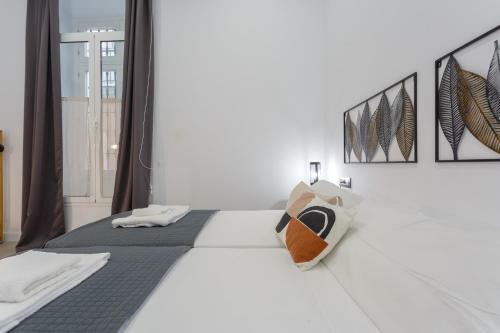 Cruise Adapted Apartment By Cadiz4rentals