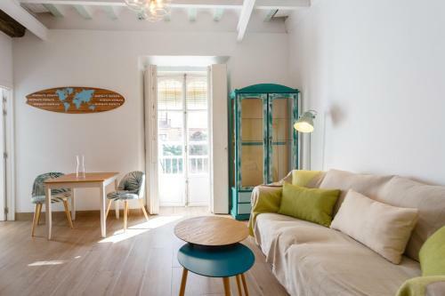 Divino Apartment By Cadiz4rentals