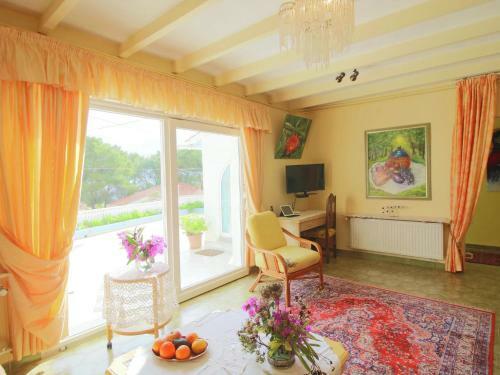Beautiful Holiday Home In Calpe With Private Pool