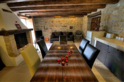 Hostal Traditional Stone House Kotli