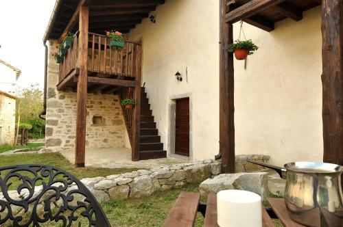 Hostal Traditional Stone House Kotli