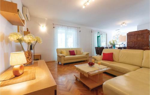 Holiday Home Stjepana Ivicevica I
