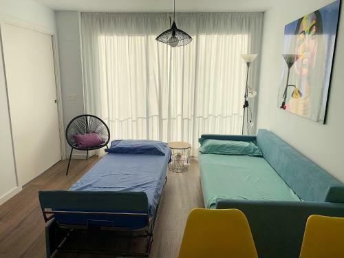 Apartments 100 M Away From The Beach With Parking