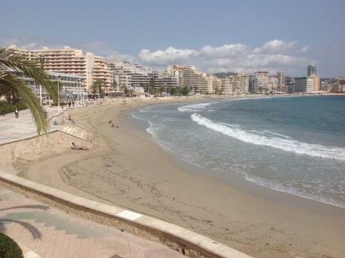 Apartments 100 M Away From The Beach With Parking