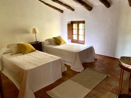 Villa Els Racons Del Fort Castle In Wine Territory