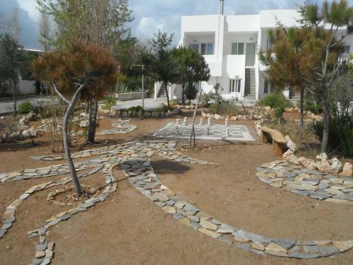 Mandorla Apartments