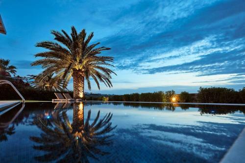 Hotel Yria Resort