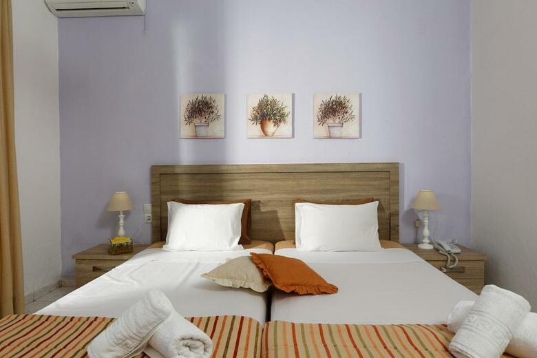 Zorbas Hotel