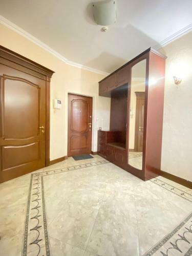 Apartamento ????? ????? ??????! / Center Almaty