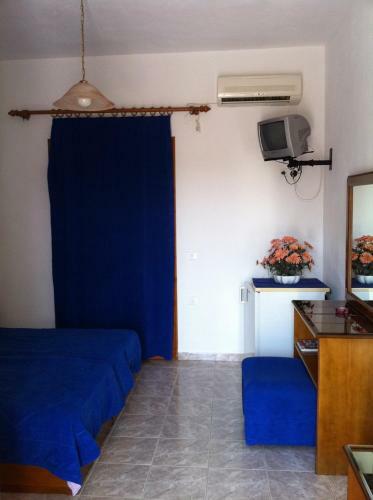 Hostal Porto Milos