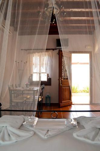 Hostal Alykes Studios