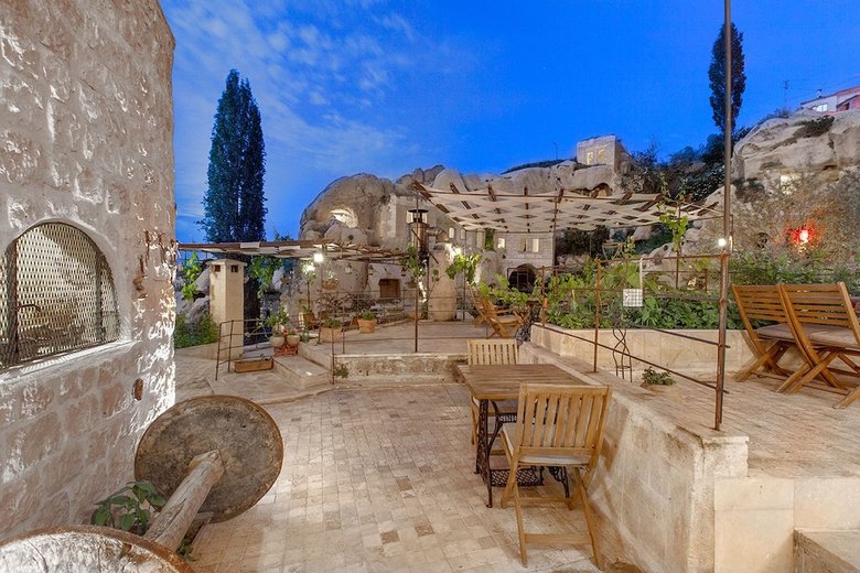 Oyku Evi Cave Hotel