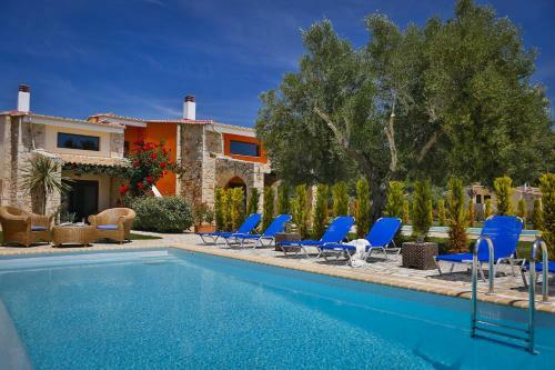 Nefeli Luxury Villas
