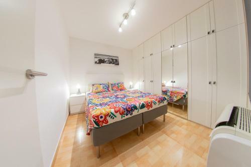 Apartamento Ahllenrock Cornell� Barcelona Sud Qr