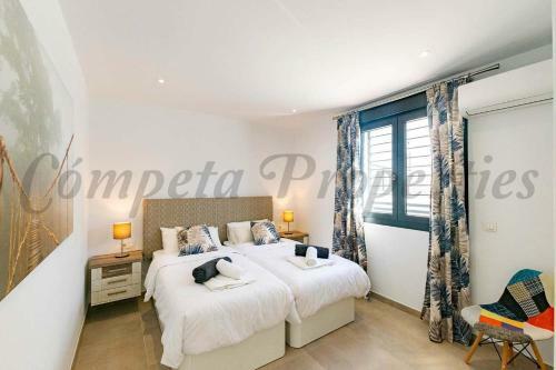 Modern Apartment In C�mpeta