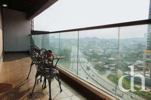 Apartamento Symphony Tower -simfo 19- Big Balcony, Free Wifi, Parking,