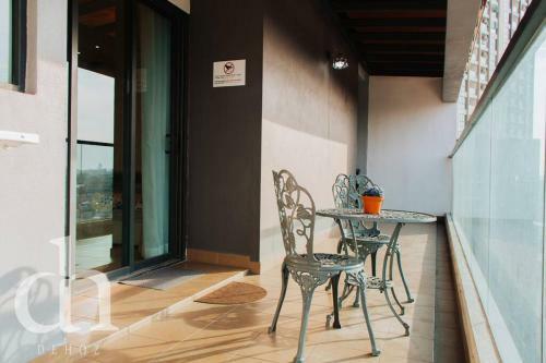 Apartamento Symphony Tower -simfo 19- Big Balcony, Free Wifi, Parking,