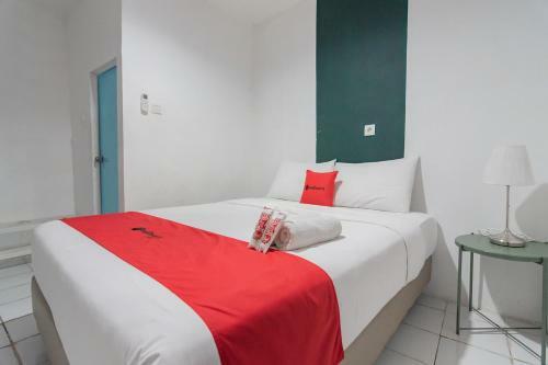 Hotel Reddoorz At Sani Guest House