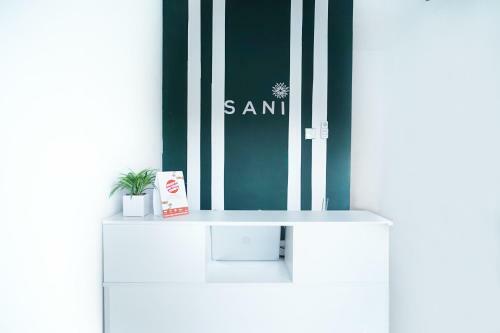 Hotel Reddoorz At Sani Guest House