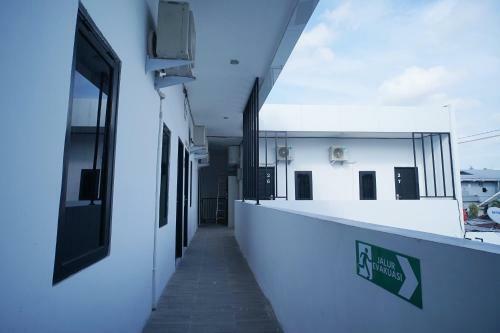 Hotel Reddoorz At Sani Guest House