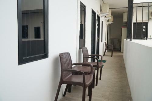 Hotel Reddoorz At Sani Guest House