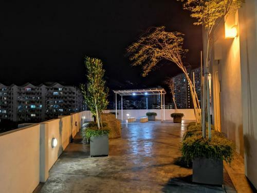 Apartamento Strait Garden Suites X Ace Pro @ George Town