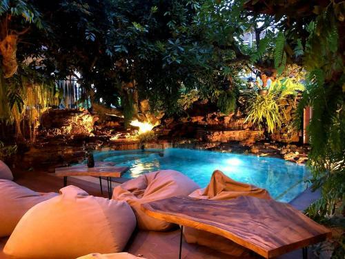 Hostal Back To Nature Aonang Boutique Pool Villa