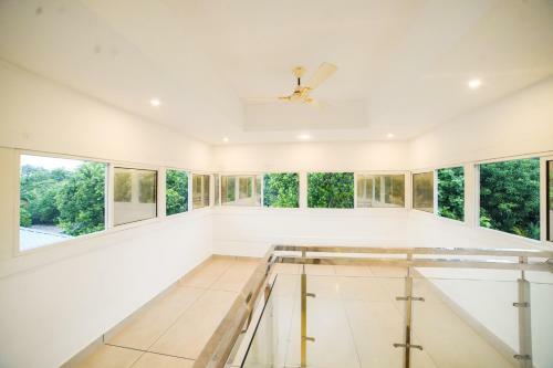 Hotel Oceana Hills Residency
