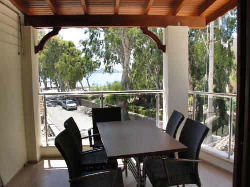 Sunset Beach Apartments