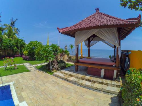 Ocean Beachfront Villa Dini