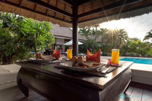 Villa Akasa Segara Beachfront And Private Pool