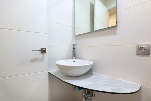Apartamento Hicitykey Paseo de La Ribera