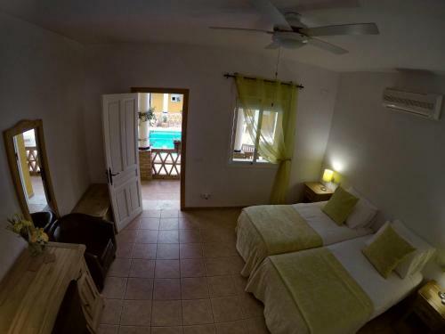 Stunning 4-bed Roman Villa Spain's Golden Triangle