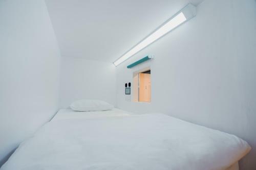 Hotel Bobobox Pods Alun Alun