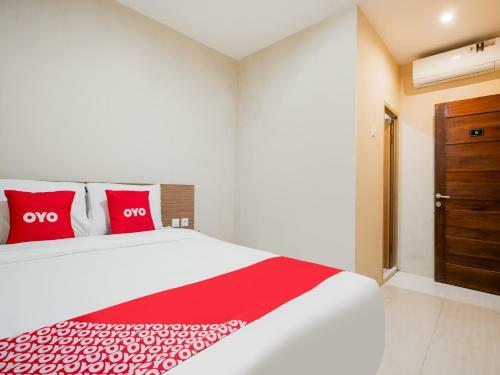 Hotel Vaccinated Staff - Oyo 3462 Cimindi Residence
