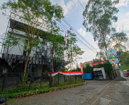 Hotel Kupu Kupu Lembang