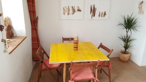 Cortes De La Frontera Townhouse