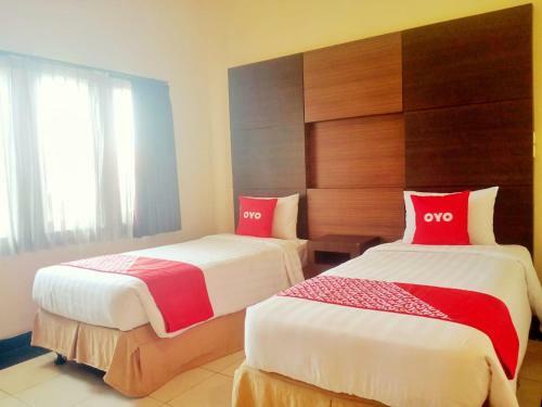 Oyo 90102 Edotel Hotel By Dbest Hospitality