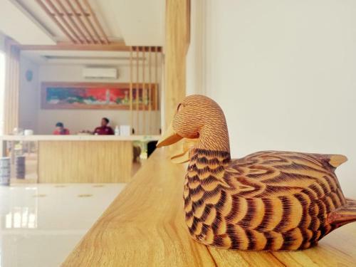 Oyo 90102 Edotel Hotel By Dbest Hospitality