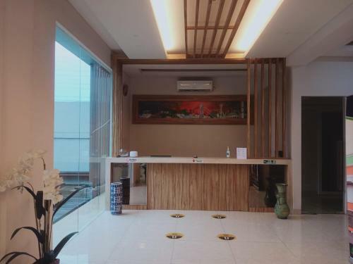 Oyo 90102 Edotel Hotel By Dbest Hospitality