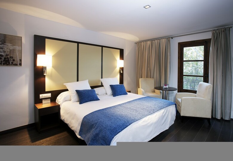 Apartamentos Pueblo Acantilado Suites