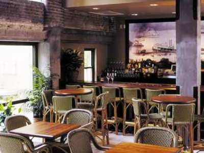 Hotel Hampton Inn And Suites Convention Center