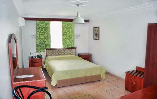 Yunus Hotel