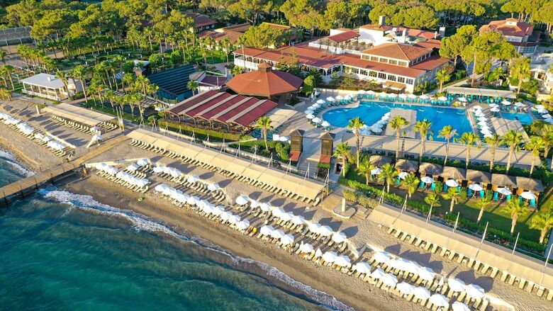 Hotel Crystal Flora Beach Resort