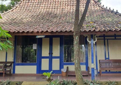 Hotel Mendulang Lembang Resort & Resto