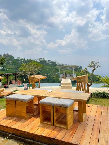 Hotel Mendulang Lembang Resort & Resto