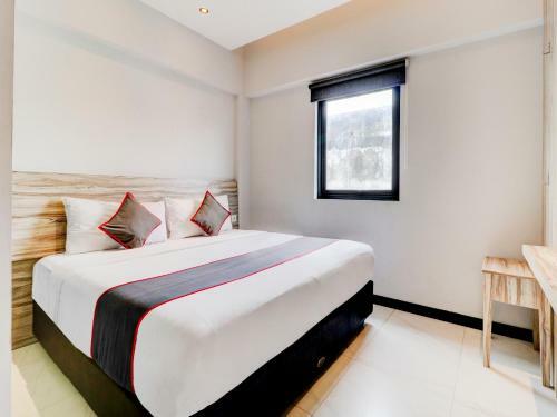 Oyo Flagship 90775 I Sleep Hotel Bandung