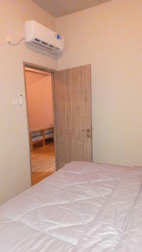 Oces Property Group Apartemen 2 Bedroom