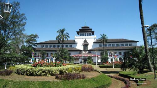 Hostal Kpkb Mustang Guest House